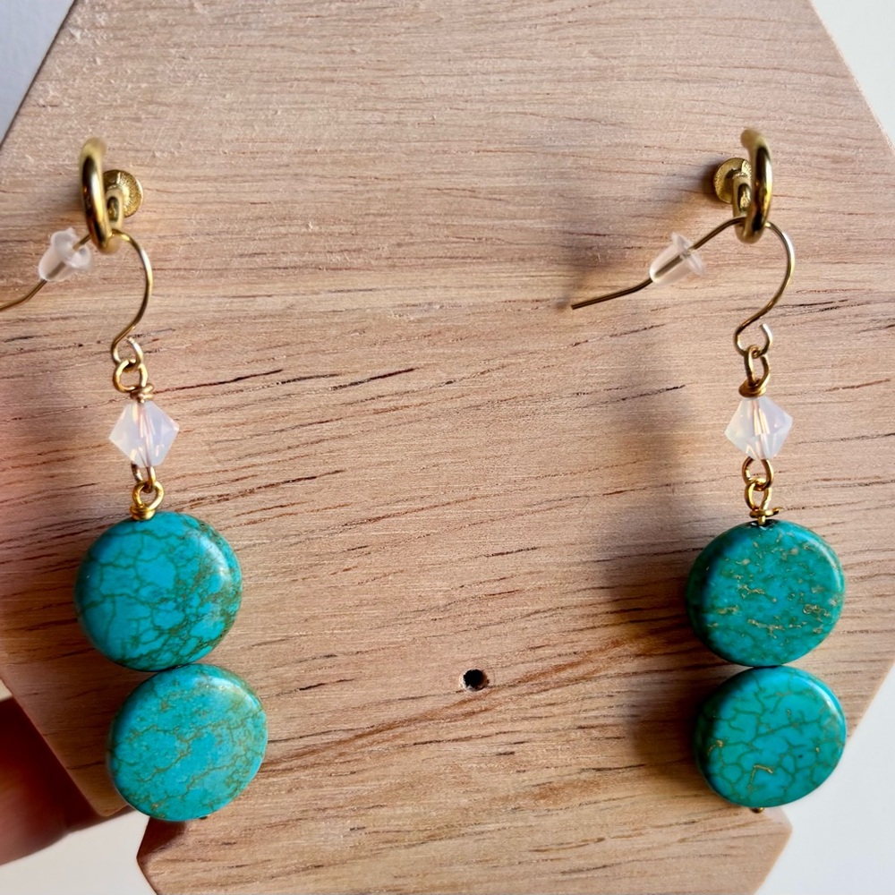 Howlite sphere Earrings